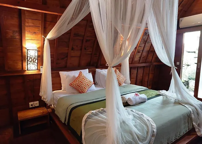 Villa Shivananda Antique By Eps *