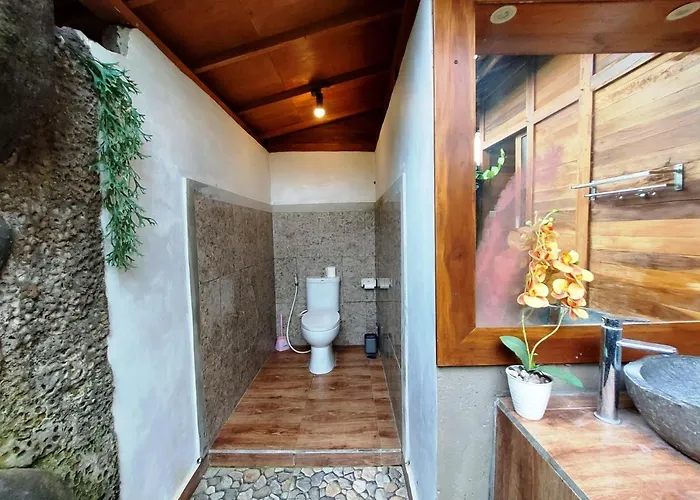 Villa Shivananda Antique By Eps
